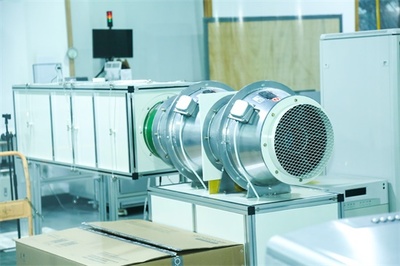 獨選廚電百億企業，采筑“超級工廠”廚電站考察團走進方太技術研究